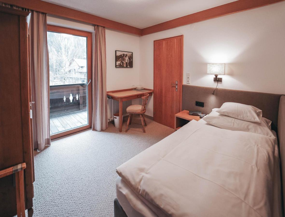 Hotel Garni Almjur 圣安东阿尔贝格 外观 照片